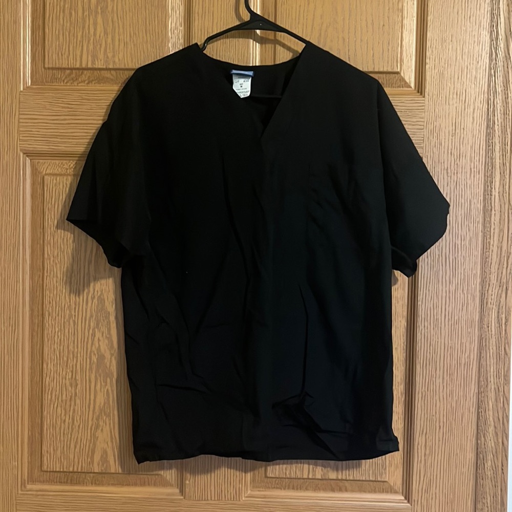 Black Cherokee scrub top and pants. Never worn!